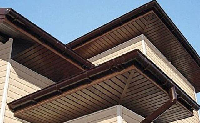 Подшивка крыши: обшивка крыши дома, отделка карнизов своими руками, чем подшить снизу свес кровли, софит, вагонка, профнастил