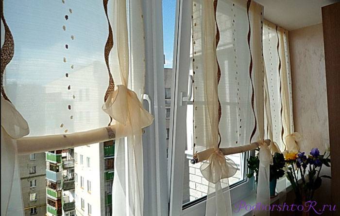 Жалюзи на балкон: какие лучше, фото, лоджия с раздвижными окнами, горизонтальные как выбрать, вертикальные