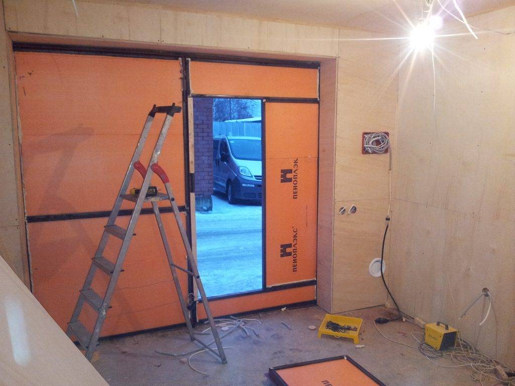 Освещение в гараже своими руками: схема, как сделать и правильно расположить свет, установка светильников в смотровой яме, нормы освещенности