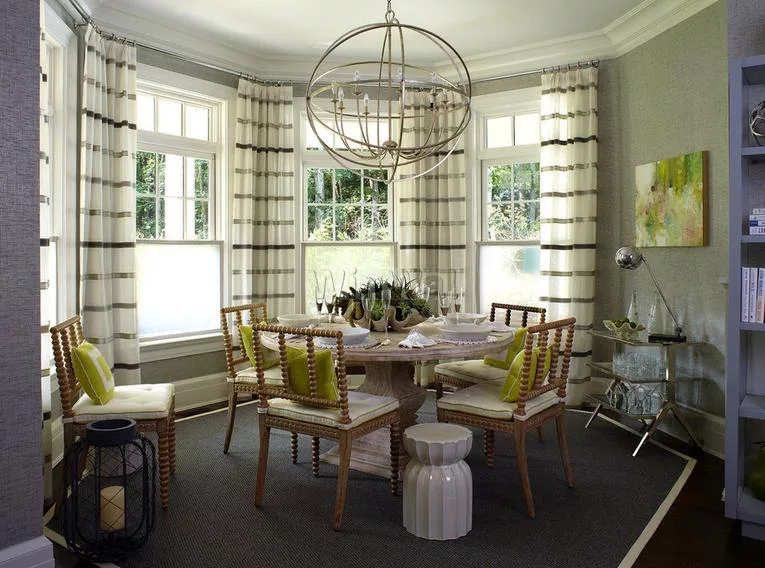 Платья в полоску для полных женщин