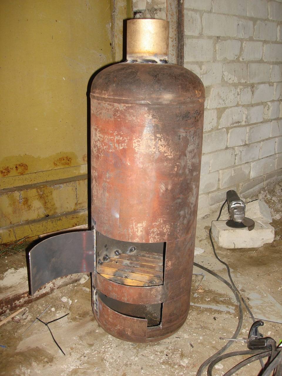 Печь в гараж из газового баллона: как сделать своими руками. печь из газового баллона — лучший вариант для гаража и мастерской