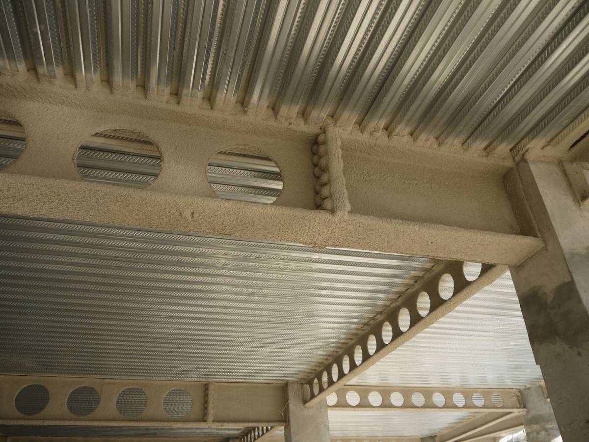 Огнезащитная краска - виды, состав, принцип работы и нанесение