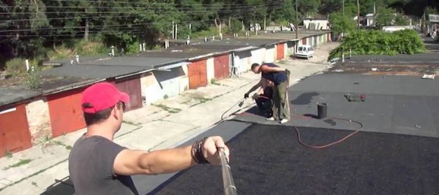 Как выполняется ремонт металлического гаража