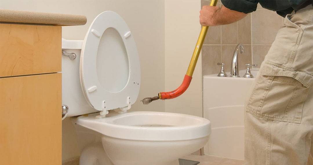 Как прочистить унитаз в домашних условиях от засора: 7 способов
как прочистить унитаз в домашних условиях от засора: 7 способов