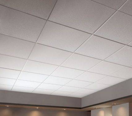 Облицовка потолков плитами типа акмигран: по деревянному каркасу и алюминиевым направляющим без относа