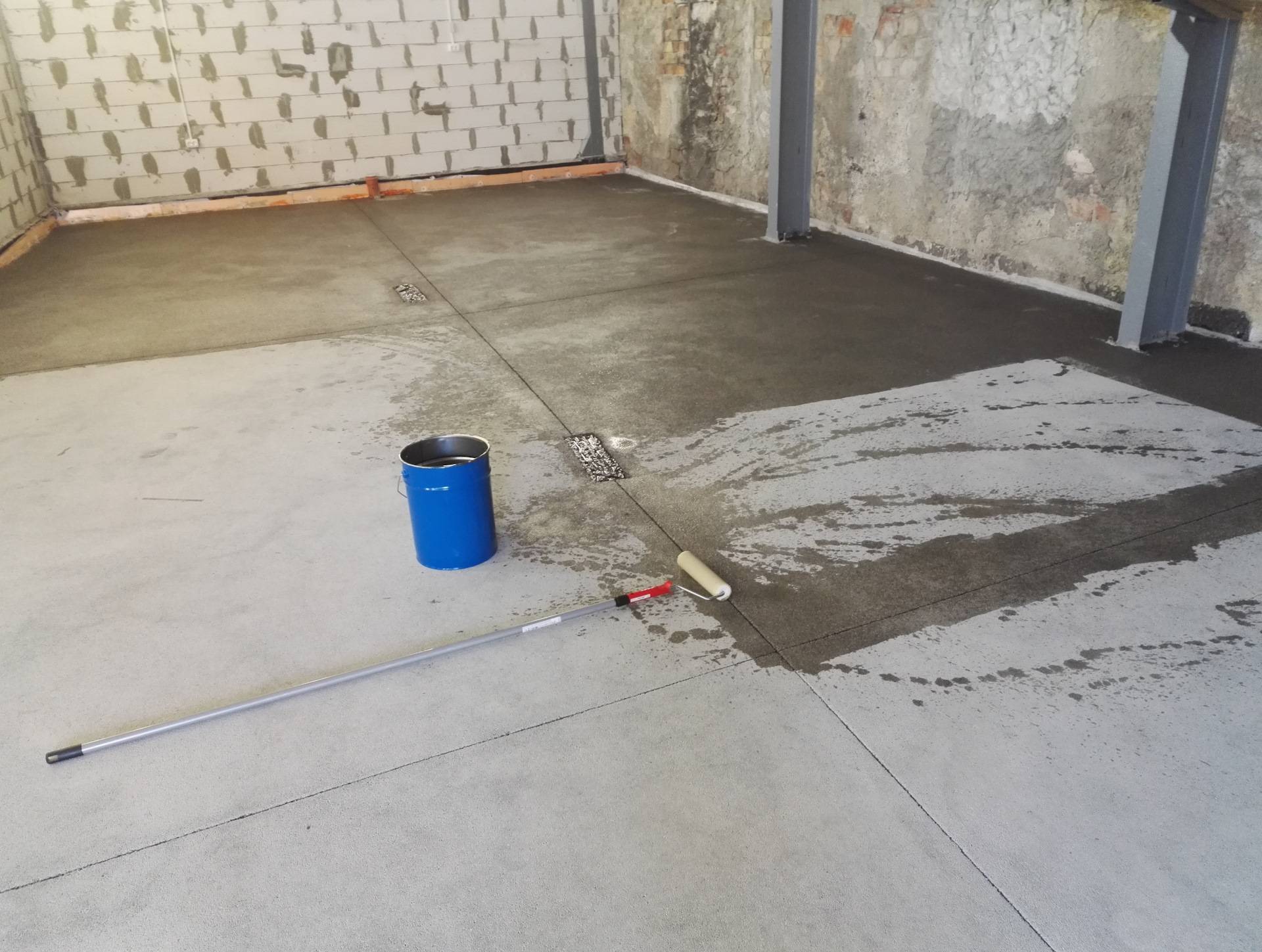 Как сделать бетонирование пола в гараже своими руками
