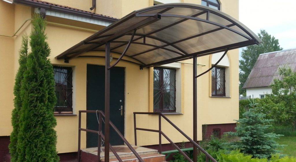 Козырек над крыльцом: 130 фото и основные нюансы обустройства навеса или его восстановления