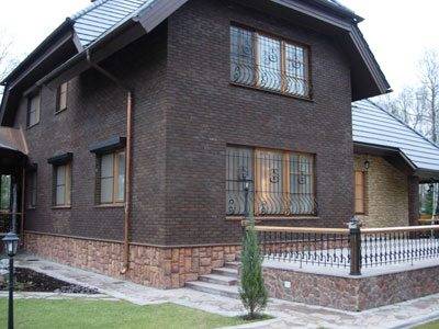 Что лучше выбрать — сайдинг или фасадные панели? сравнение технических особенностей