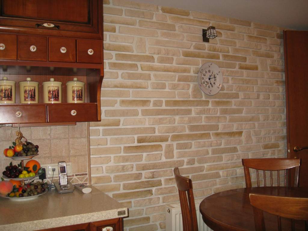 Стеновые панели для кухни: виды, размеры, достоинства, примеры