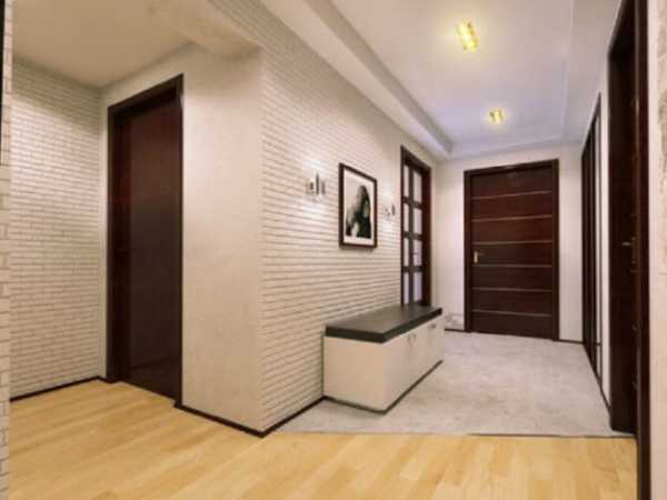 Светлый ламинат в интерьере квартиры (40 фото):  оттенки покрытия беленый и горный дуб в сочетании с темными дверями и плинтусом