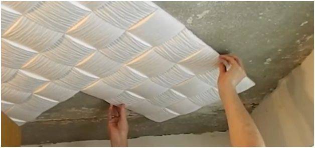 Какой клей для потолочной плитки из пенопласта лучше использовать – выбор, рекомендации по монтажу