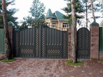 Ворота и калитка для частного дома: фото лучших вариантов