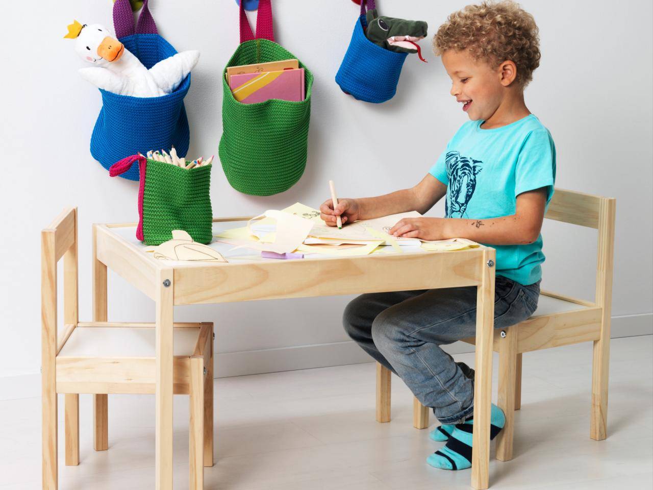 Детский столик своими руками: сравниваем дерево и фанеру в качестве материала, изучаем схемы и чертежи, определяемся, как правильно сделать самому