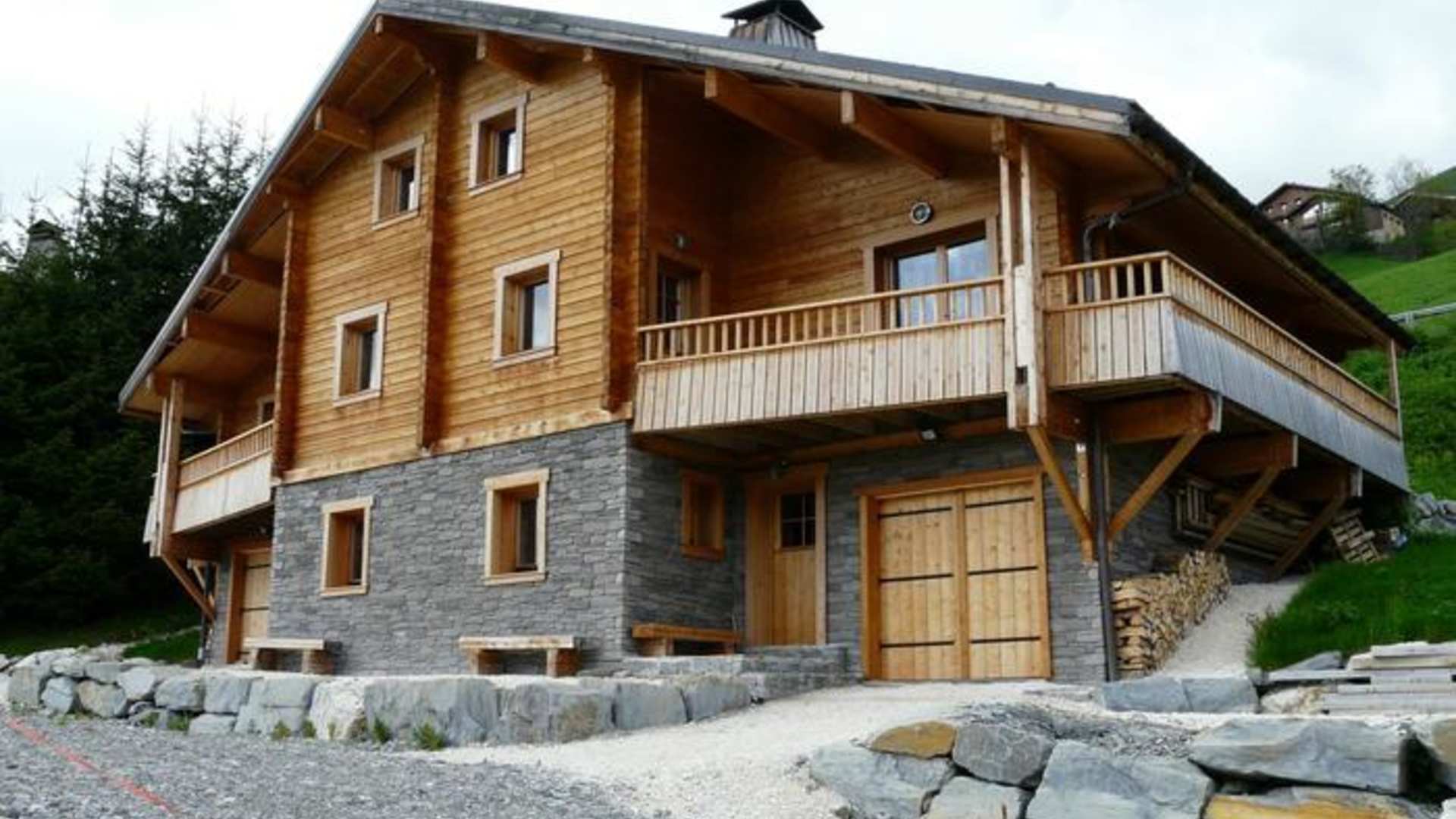 Дом в стиле шале – функциональная альпийская эстетика (82 фото)