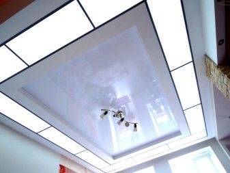 Потолок из оргстекла своими руками с подсветкой или без: как смонтировать потолочную конструкцию из матового плексигласа
