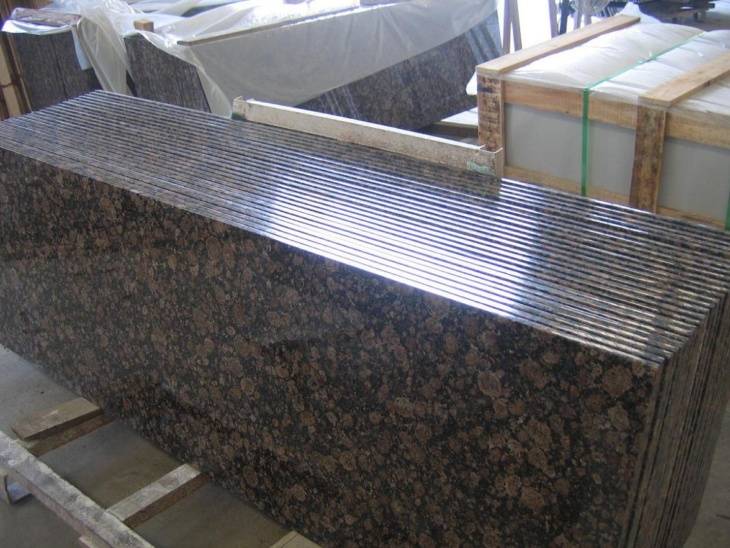 Гранитная плитка: термообработанные изделия из крошки гранита, особенности производства