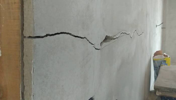 Чем выгоднее заделывать мелкие трещины в стенах - строительство и отделка - полезные советы от специалистов