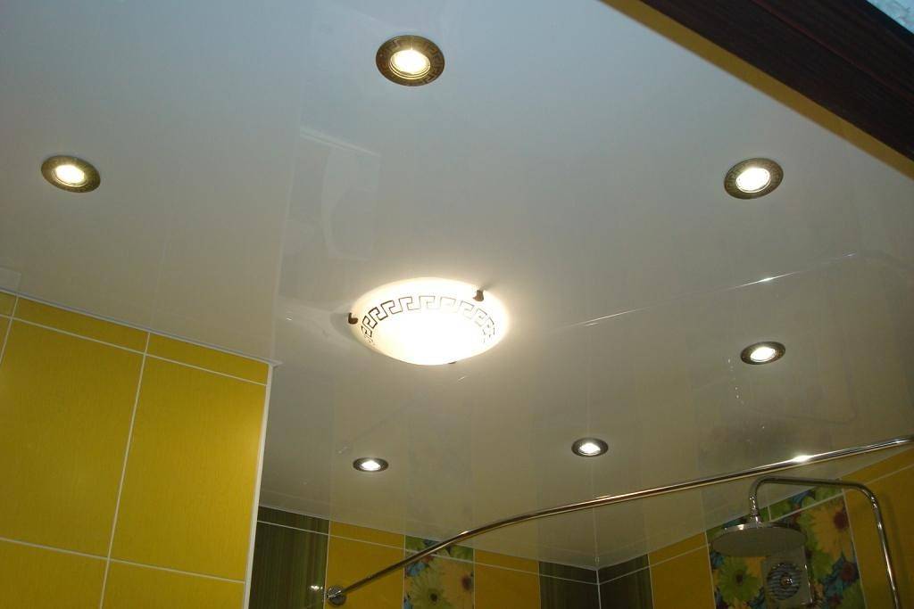 Как выбрать светильники для ванной