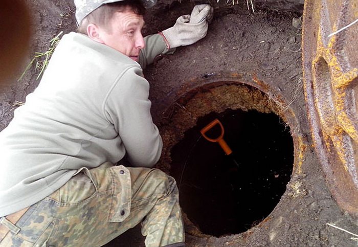 Причины застоя воды в выгребной яме