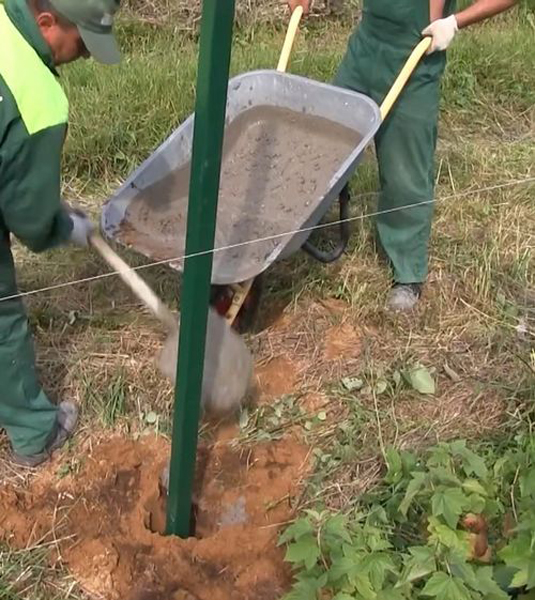 В какой пропорции смешивать цемент с песком для фундамента забора