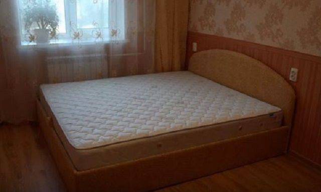 Как сделать из дерева кровать своими руками: инструкция