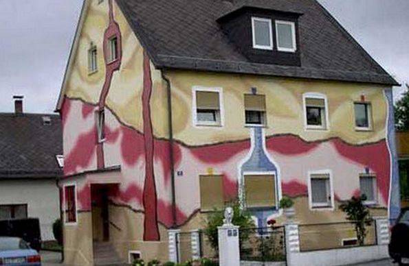 Чем и как покрасить снаружи деревянный дом