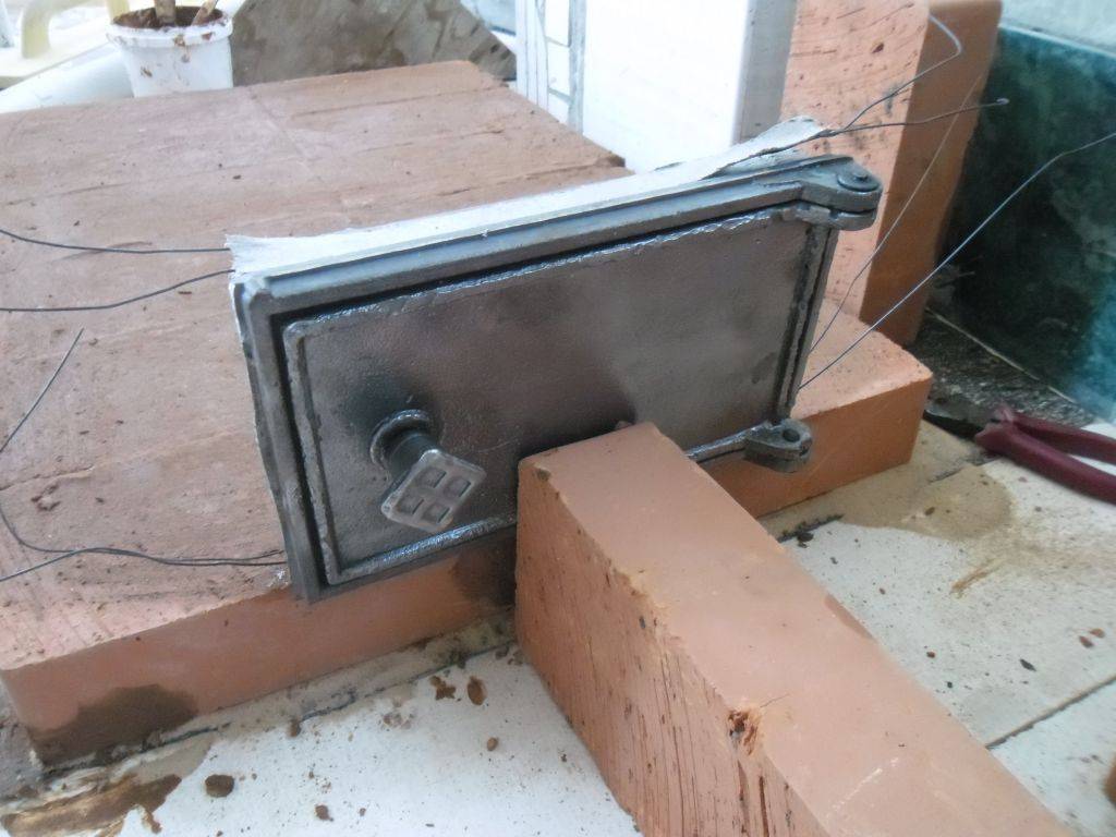 Как установить топочную дверцу. монтаж на короб из нержавеющей стали