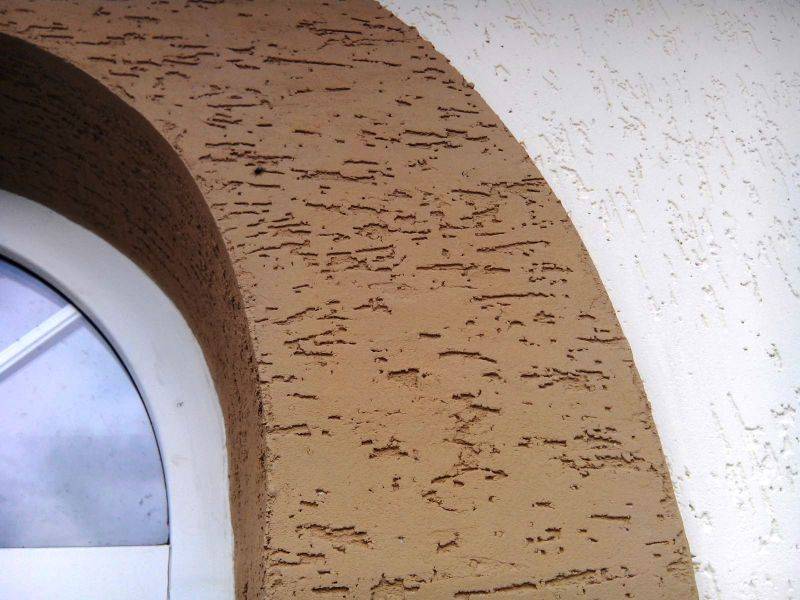 Фасадная штукатурка короед: фото фасадов частных домов и технология нанесения декоративным составом своими руками