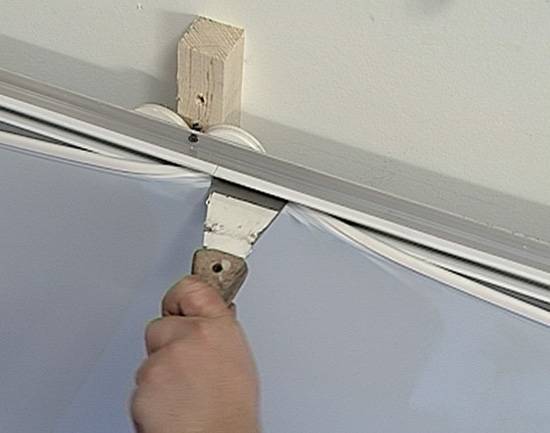Как сделать подвесной потолок правильно: инструкция по монтажу и отделке, видео и фото