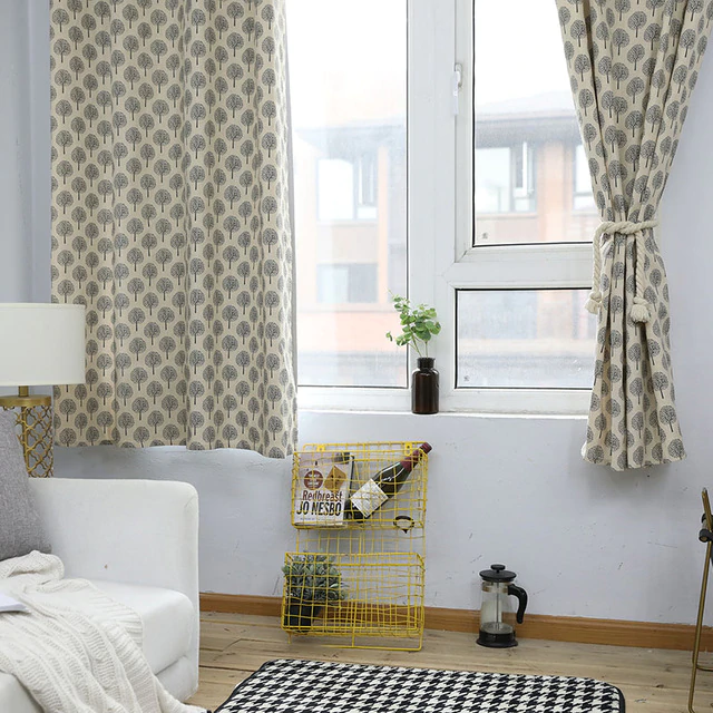 Короткие шторы до подоконника в интерьере спальни 2021 (60 фото): занавески в спальню без балкона, дизайн коротких штор