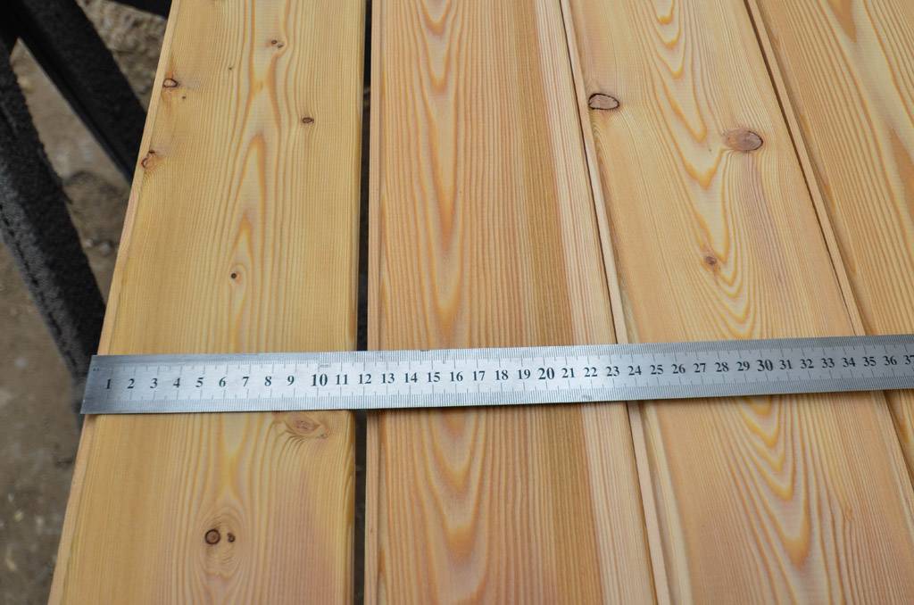 Из четырех деревянных досок длиной 70 см