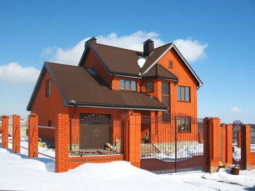 Облицовочный кирпич: характеристики, размеры, и виды кирпича