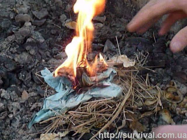 Как получить огонь с помощью батарейки?