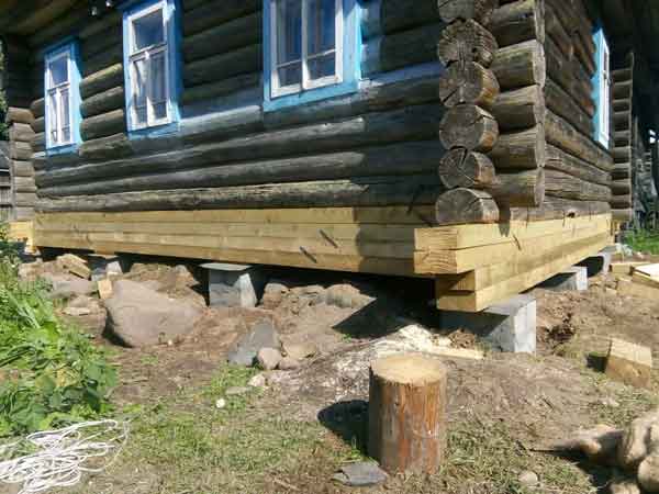  поднять деревянный дом