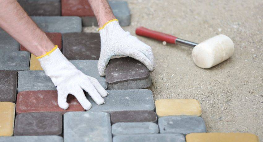 Основание под тротуарную плитку: устройство и подготовка к укладке