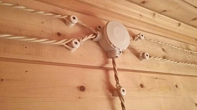 Ретро проводка в деревянном доме, монтаж электропроводки на изоляторах