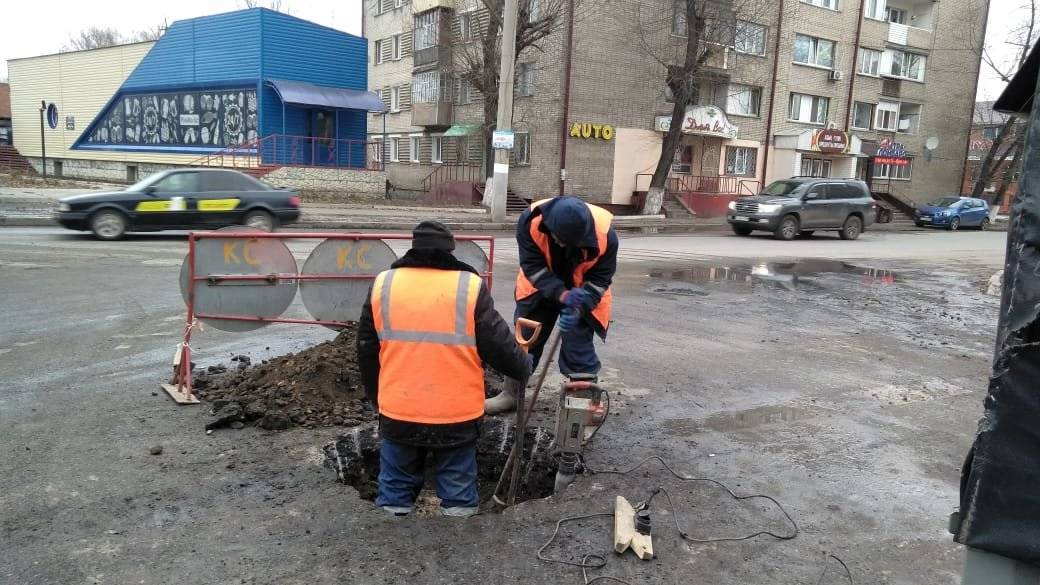 Первая помощь при прорыве трубы