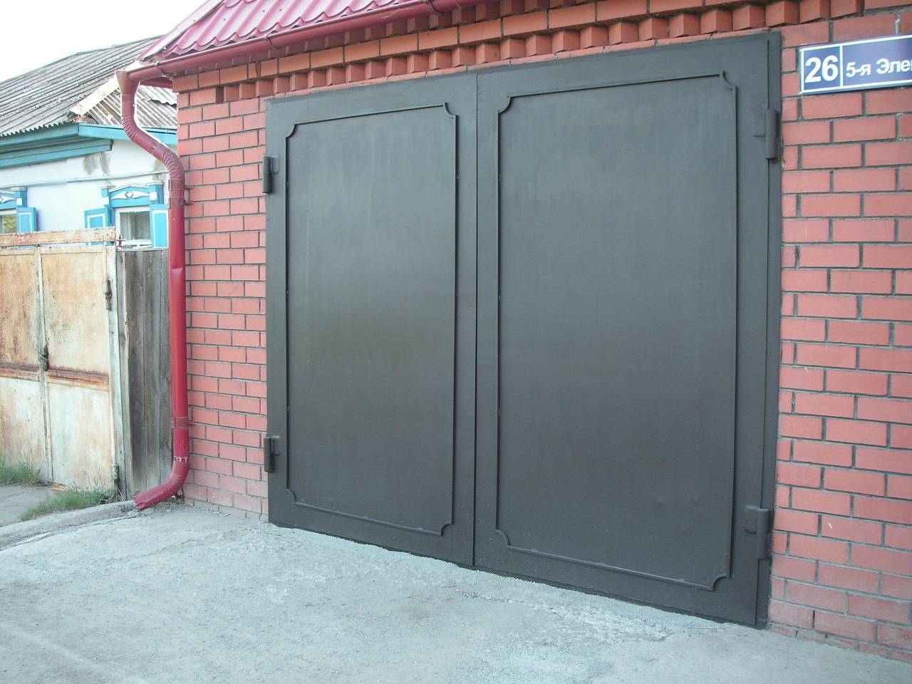 Ворота в гараж своими руками: 120 фото простых и сложных конструкций для постройки
