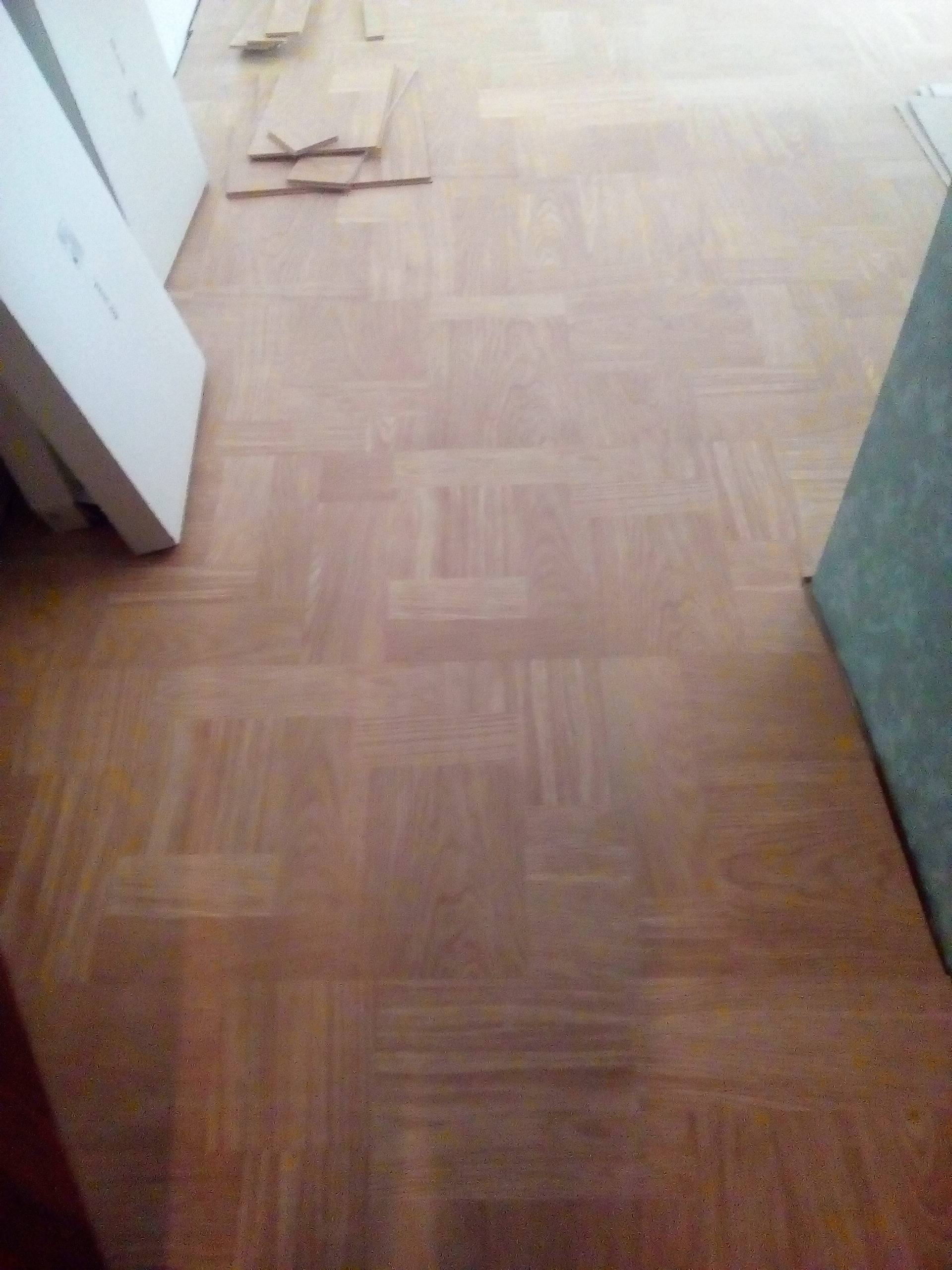 Монтаж пробкового покрытия на пол