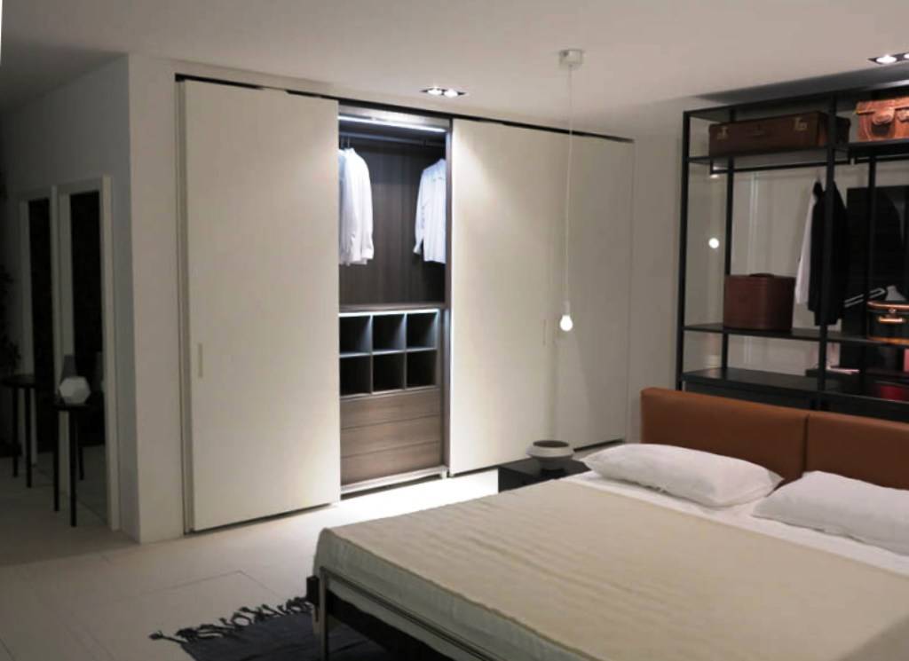 Гардеробная в спальне - 40 фото в красивом обустройстве