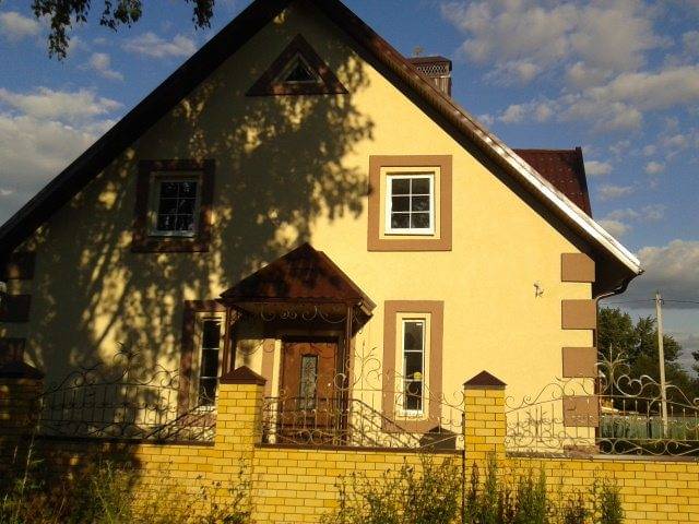 Покраска деревянного дома: подготовка и грунтовка, выбор краски и способы окрашивания