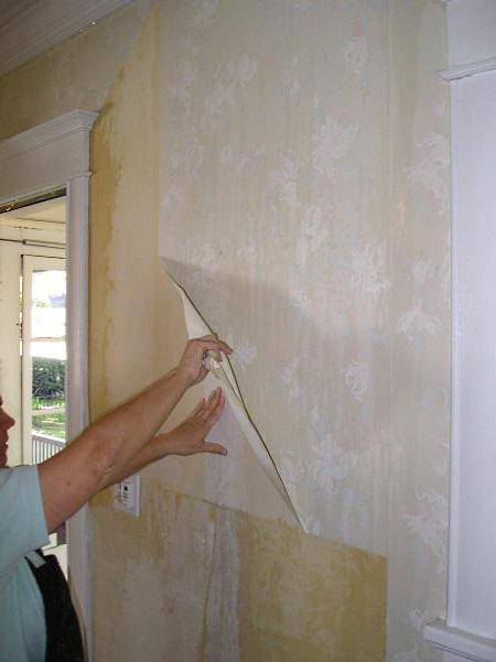 Самые эффективные способы снятия старых обоев со стен