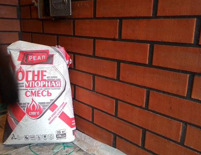 Термостойкий клей для печей и каминов, какой следует выбирать