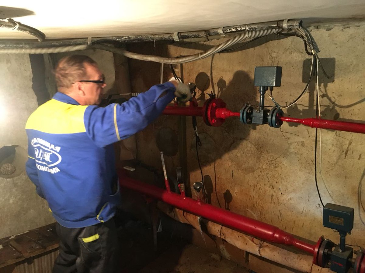 Гидропневматическая промывка и опрессовка системы отопления: работа в 7 простых этапов