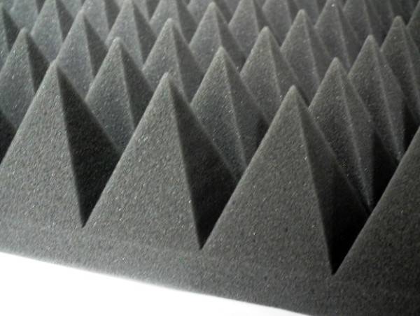 Что собой представляет акустический подвесной потолок