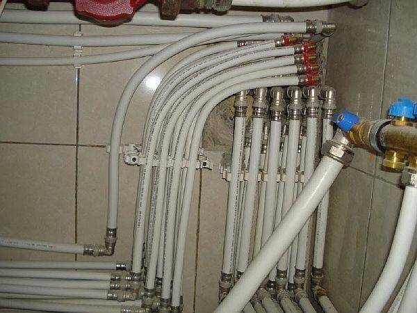 Монтаж пластиковых труб для водопровода своими руками