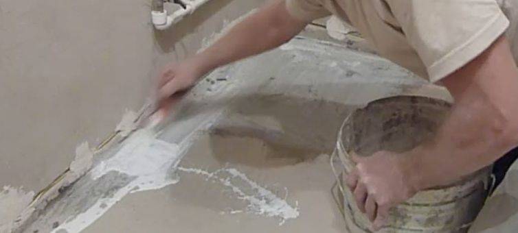 Как выровнять бетонный пол: чем лучше выровнять пол, пошаговый процесс выравнивания