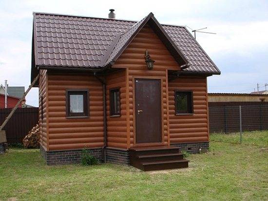 Описание преимуществ и подробный монтаж металлического сайдинга под бревно