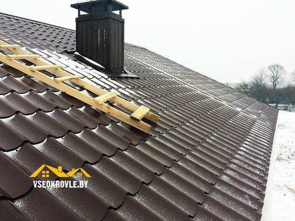 Устройство односкатной крыши – расчет и схемы