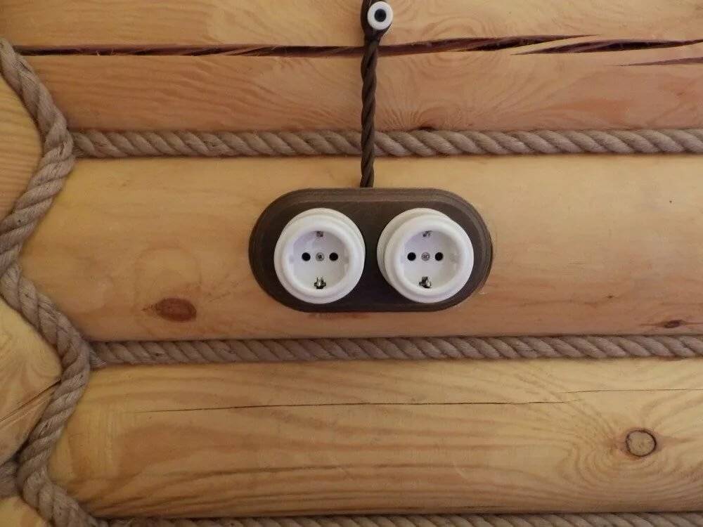 Ретро-проводка в деревянном доме: материалы, правила